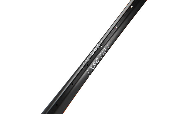 DTSwiss MTB Carbon Component Rims Detail XRC 310 Rim 003 1920px-1