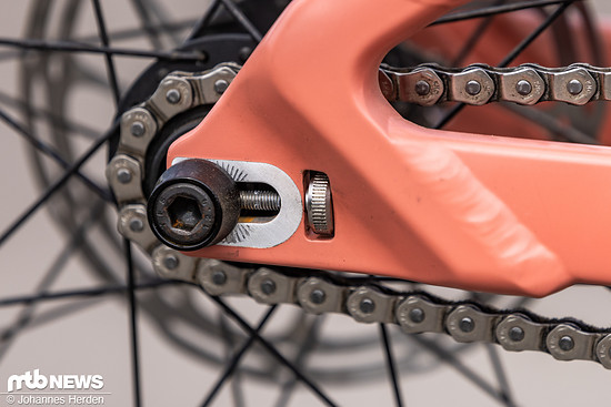 Das Trickshot 2 verfügt über ein kompaktes Einstellrädchen am Heck.