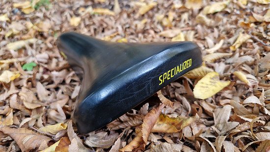 Saddle 4-Specialized-Lambda S (10)