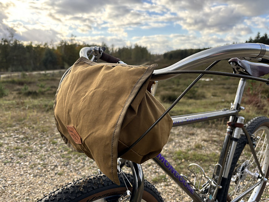 Knabe &amp; Bremer Lenkertasche Prototyp - Frontal schräg