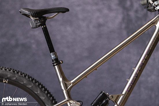 Die schlanke Silhouette weiß zu gefallen.