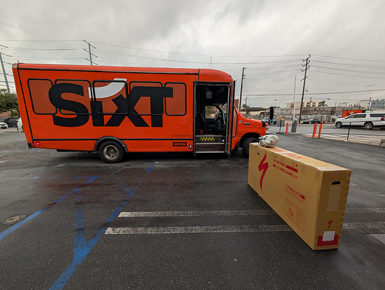 E15 - 2 - Sixt Shuttle